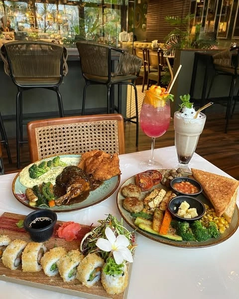 Bastian - at the Top Menu
