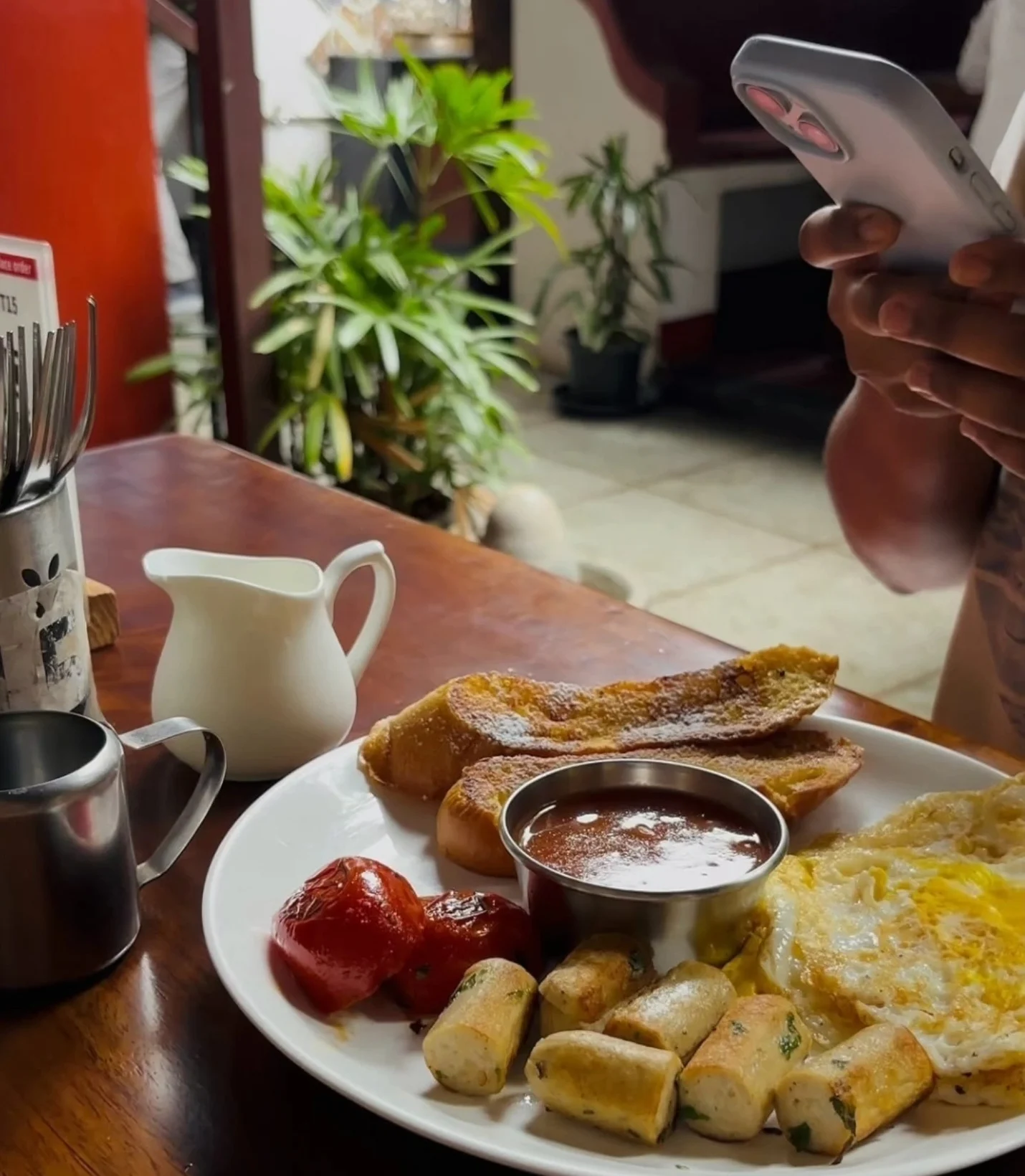 Dyu Art Café