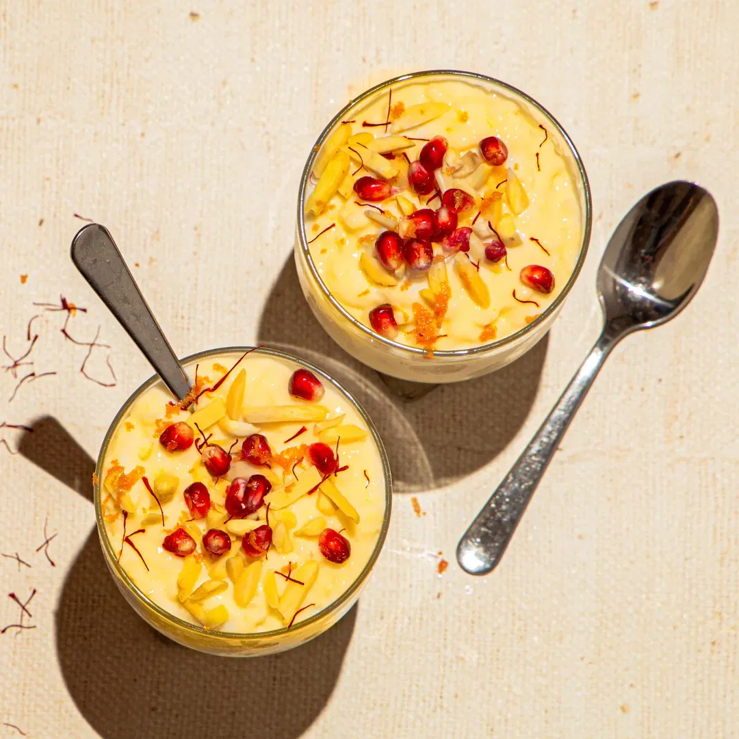 Desserts Saffron Foam Pudding