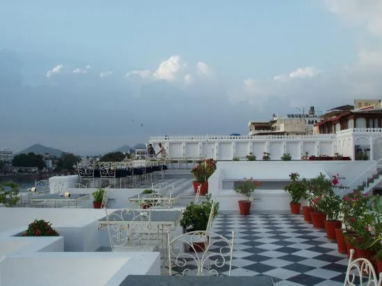 Dining Experience at Jagat Niwas Palace