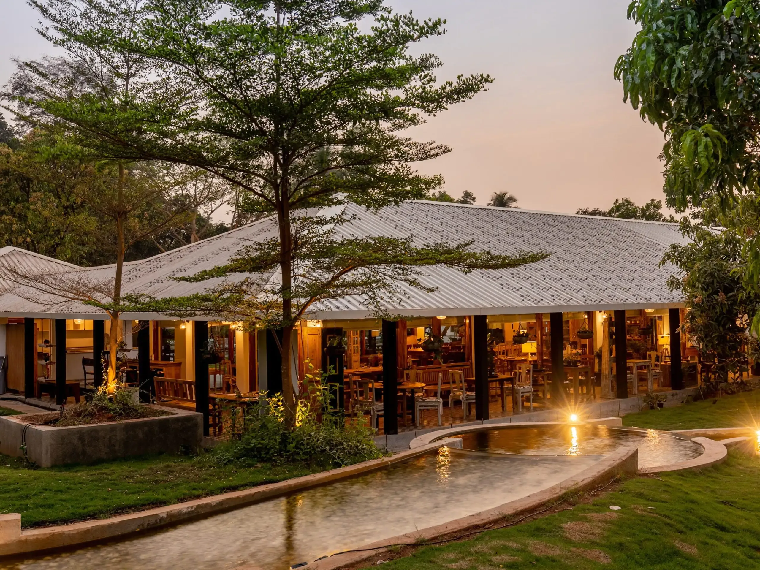 Saltt Restaurant & Bar